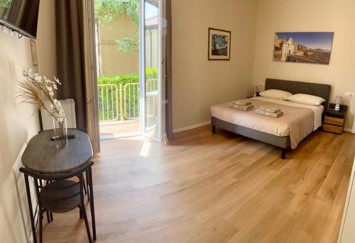 Ένα ή περισσότερα κρεβάτια σε δωμάτιο στο Sonila's Home 2