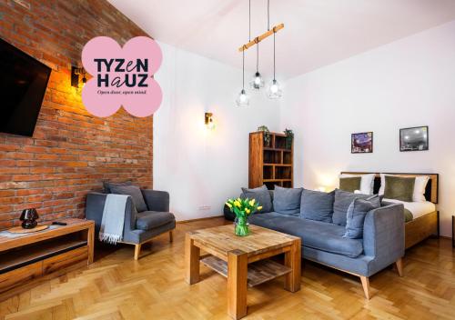 Podzamcze by Tyzenhauz