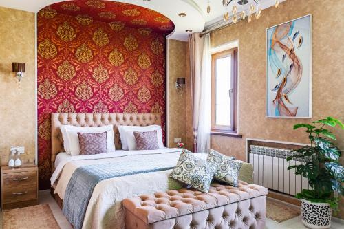 198 Expansive apartment with stunning views of downtown, next to GRAND MIR HOTEL