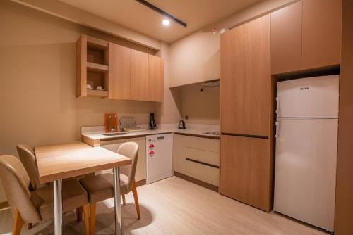 Prive Side Suite & Spa hotelにあるキッチンまたは簡易キッチン