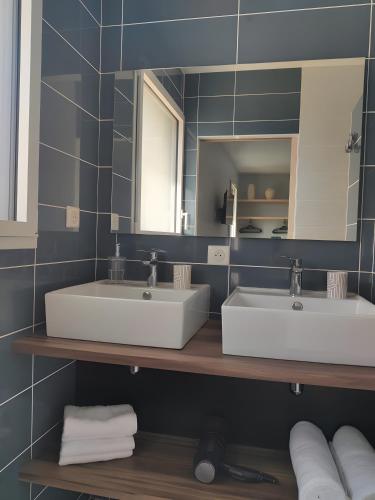 Et badeværelse på Chambres D'hôtes Authentique Pornic