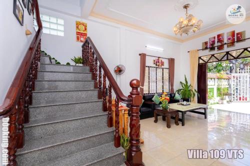 Photo de la galerie de l'établissement Biệt Thự Thoáng Mát Hồ Bơi Hồng Hạc và Sub Free Bãi Sau, à Vung Tau