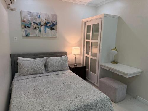 Cozy Modern 1-Bedroom Apartment - Prime Location Woodbrook