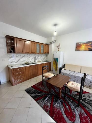 מטבח או מטבחון ב-Kristi apartment