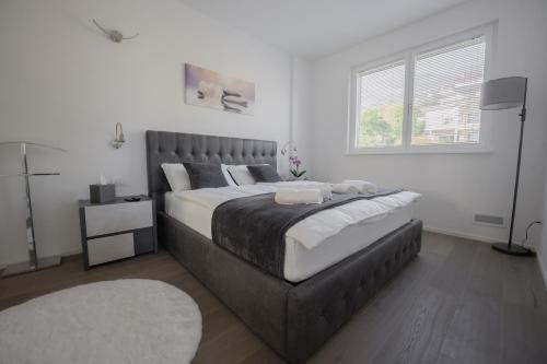 Attico Sky Lake Holiday Luxury Apartament photo 2