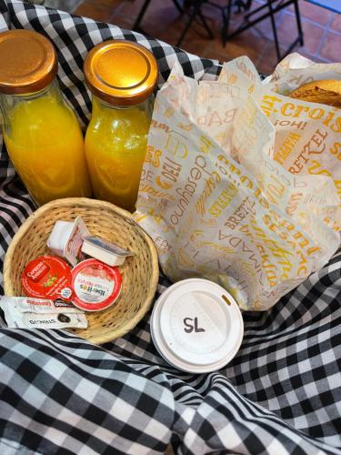 Jídlo v hotelu nebo okolí