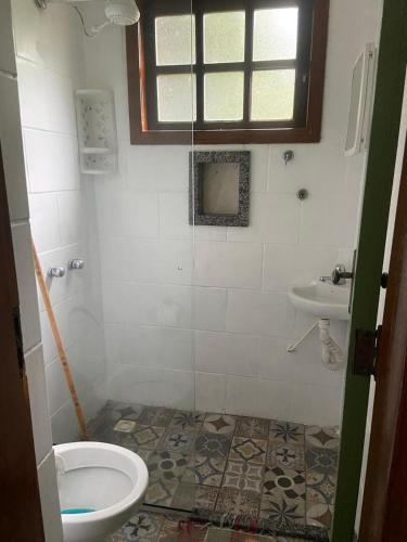 Bilik mandi di Pousada & Hostel Bicho Preguiça