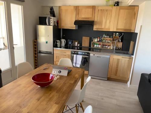Dapur atau dapur kecil di Superbe 3 ch terrasse face mer