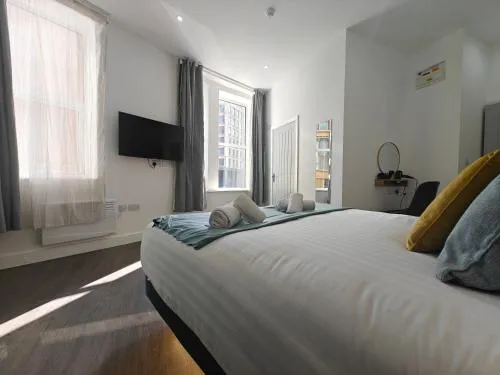 10 Chic studio Apartments in Birmingham city centre photo 90