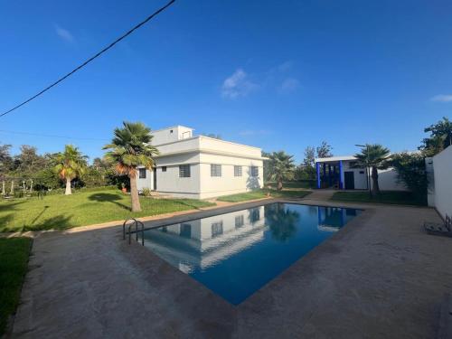 Bazén v ubytování Villa Authentique piscine privée nebo v jeho okolí