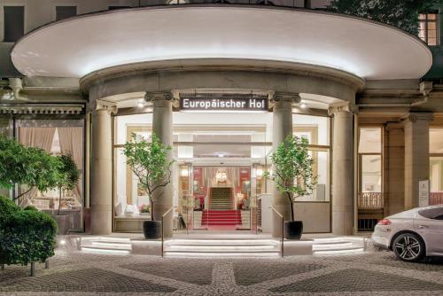 Hotel Europäischer Hof Heidelberg, Bestes Hotel Deutschlands in historischer Architektur — Facade/entrance
