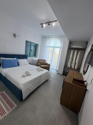 Gallery image of MiLen by Santorini Residence in Dhërmi