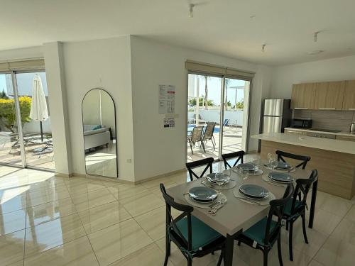 Gallery image of TooCoool Villa - Elite Sea Breeze in Ayia Napa