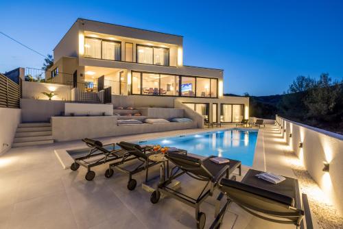 Mar Escape Villa Croatia with Private Pool and Sea Views