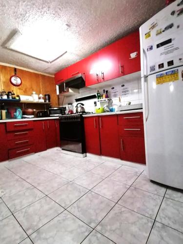Kuchyň nebo kuchyňský kout v ubytování Hostal Caleta Abarca
