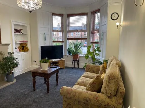 Entire Victorian house Edinburgh 2BR - 4 guests photo 1
