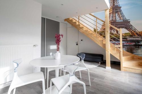 Modern apartment -1BR- 4P- Montreuil with Balcony