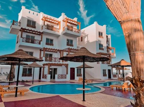 The Nest - Tiran View