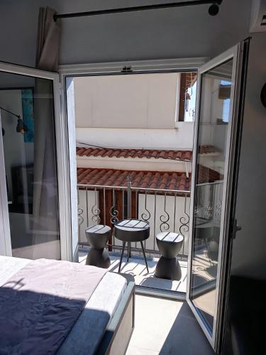 Gallery image of HOLLYWOOD Skiathos in Skiathos Town