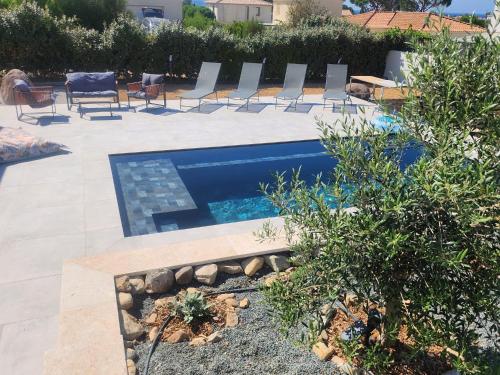 Villa DIMA - mer montagne piscine climatisation barbecue pétanque