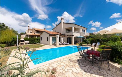 Villa Nira