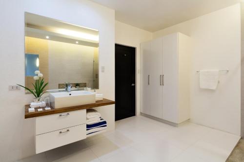 Ένα μπάνιο στο Winds Boutique Hotel