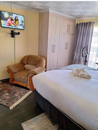 Кровать или кровати в номере Salisha Bed & Breakfast