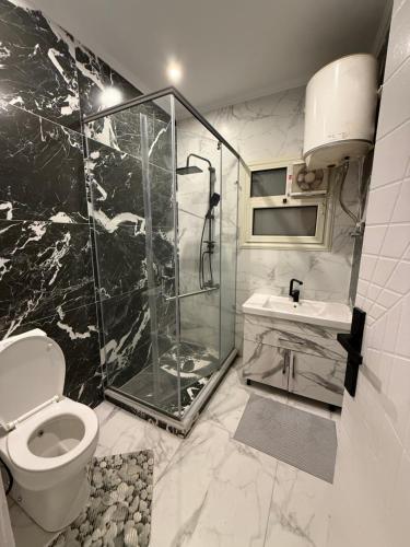 Ένα μπάνιο στο Down town 2