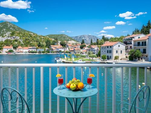 Paesaggio naturale nelle vicinanze della villa