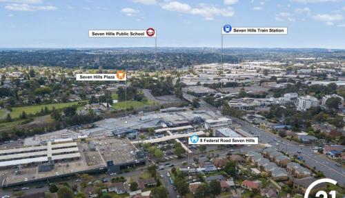 Imagen de la galería de Spacious Queen Room next to Station and Shopping Centre - SH2, en Toongabbie West