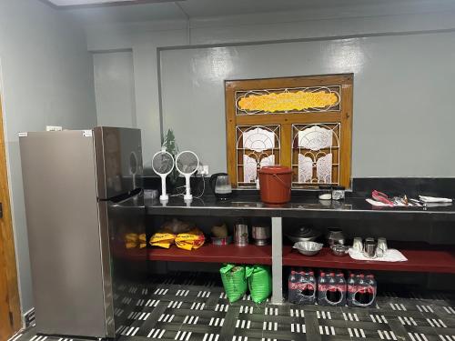 Kuchyň nebo kuchyňský kout v ubytování Jaffna KKS Villa