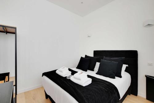 Authentique Apartment - 1BR- 2P- Voltaire