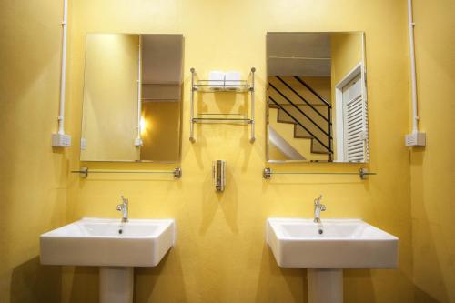 Bany a Thai Thai Hostel