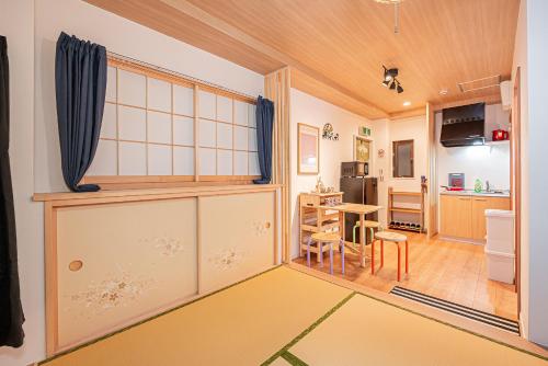 2 min walking distance to station cozy room in central tokyo