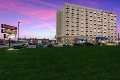 Gallery image of Comfort Suites Chicago O'Hare Airport in Schiller Park