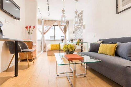 NEW APT PUERTA DE ALCALA RETIRO PARK