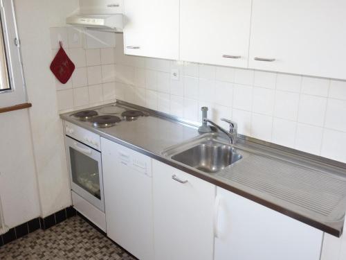 Spacious apartment near cable car