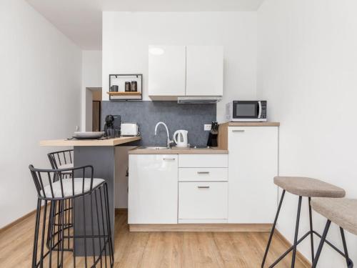 Apartment in Valbandon near Beach & Pool