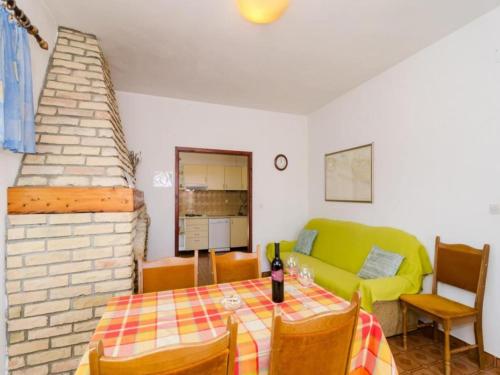 Ảnh trong thư viện ảnh của Holiday Home Blue Vineyard- Three Bedroom House with Terrace and Sea View ở Potomje