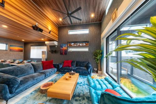3-minute walk from Nishi-Shinjuku Station 100square meters Entire Private House 4LDK