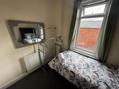 Gallery image of Harmony House - Close to Blackpool FC - Excellent Transport Links - Sleeps up to 6 in Blackpool