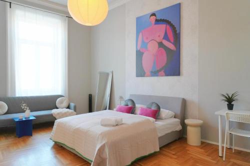 Grand & Artful Budapest Gem By Opera & with Views