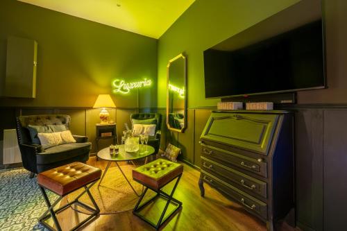 Love room - Luxuria Avignon photo 9