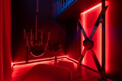 Love room - Luxuria Avignon photo 15