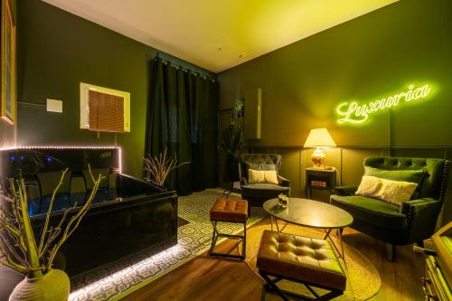 Love room - Luxuria Avignon photo 6