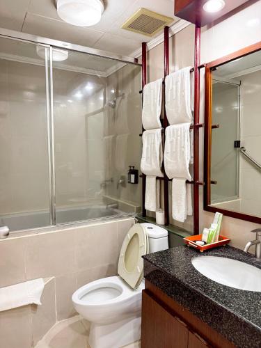 Ένα μπάνιο στο Parque España Residence Hotel