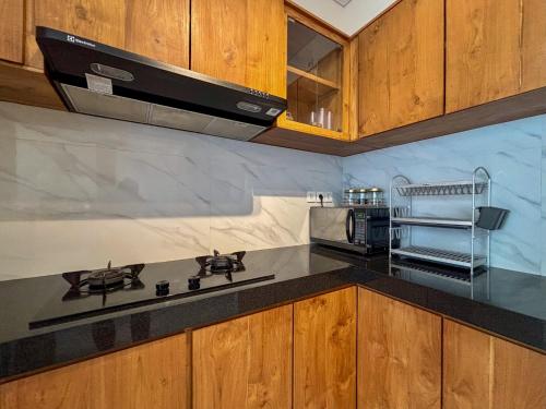 Dapur atau dapur kecil di Solvana Villas Sanur by AGATA