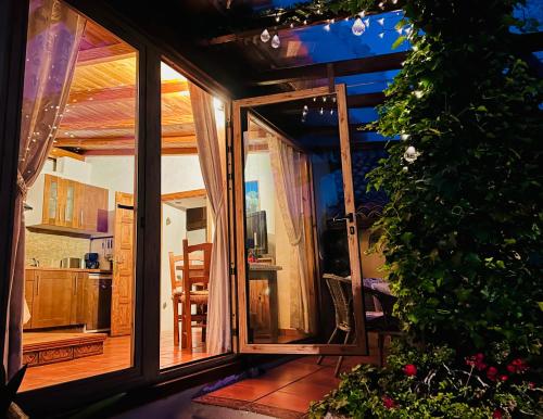 Dapur atau dapur kecil di Finca Tenerife - Cozy Studio mit Traumblick & tropischem Garten
