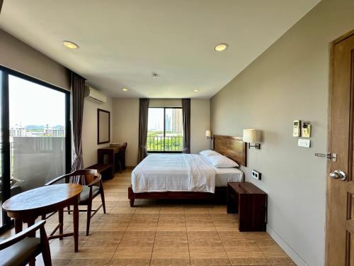 Mangrove Prestige Hotelにあるベッド