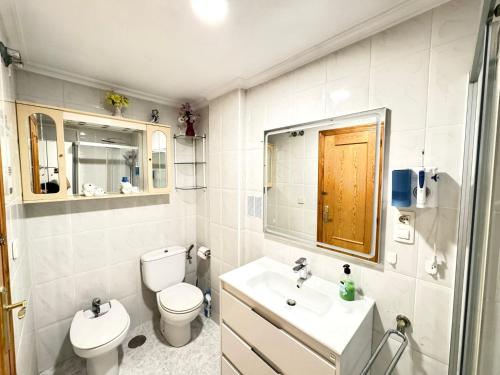 Ένα μπάνιο στο Beach Apartament